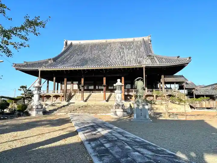 威徳閣本行寺(滋賀県)