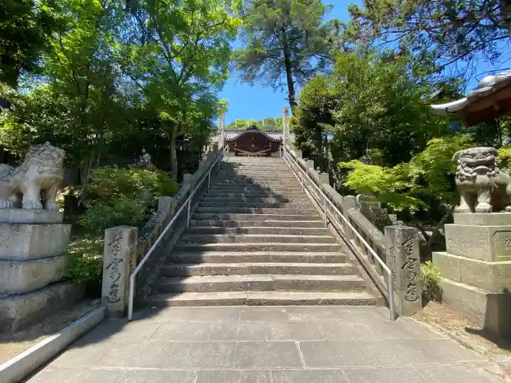 真止戸山神社の{uncategorized: "未分類", other: "その他", undefined: "問題あり", building: "その他建物", grave: "お墓", sacred_gate: "鳥居", guardian: "狛犬", statue: "像", buddha: "仏像", history: "歴史", nature: "自然", garden: "庭園", animal: "動物", pagoda: "塔", temizu: "手水舎", mountain_gate: "山門・神門", sanctuary: "本殿・本堂", subordinate: "末社・摂社", art: "芸術", scenery: "景色", jizo: "地蔵", ema: "絵馬", goshuin: "御朱印", omikuji: "おみくじ", items: "授与品その他", amulet: "お守り", goshuincho: "御朱印帳", eats: "食事", festival: "お祭り", votive_dance: "神楽", shichigosan: "七五三参", wedding: "結婚式", experience: "体験その他", initially: "初詣", around: "周辺", anti_infection: "感染症対策"}