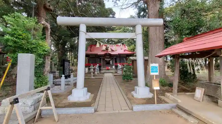 小林鳥見神社の鳥居
