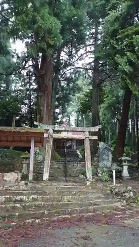 温泉神社の鳥居