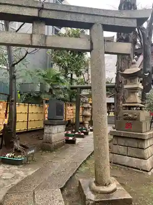 高円寺氷川神社の鳥居