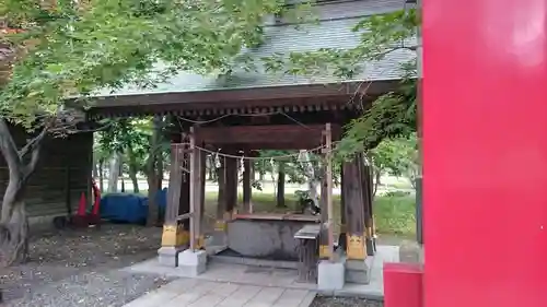 彌彦神社　(伊夜日子神社)の手水舎