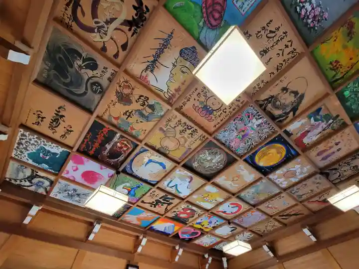 於菊稲荷神社の芸術