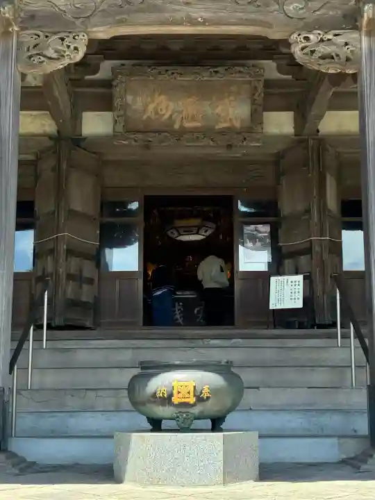 龍口寺の{uncategorized: "未分類", other: "その他", undefined: "問題あり", building: "その他建物", grave: "お墓", sacred_gate: "鳥居", guardian: "狛犬", statue: "像", buddha: "仏像", history: "歴史", nature: "自然", garden: "庭園", animal: "動物", pagoda: "塔", temizu: "手水舎", mountain_gate: "山門・神門", sanctuary: "本殿・本堂", subordinate: "末社・摂社", art: "芸術", scenery: "景色", jizo: "地蔵", ema: "絵馬", goshuin: "御朱印", omikuji: "おみくじ", items: "授与品その他", amulet: "お守り", goshuincho: "御朱印帳", eats: "食事", festival: "お祭り", votive_dance: "神楽", shichigosan: "七五三参", wedding: "結婚式", experience: "体験その他", initially: "初詣", around: "周辺", anti_infection: "感染症対策"}