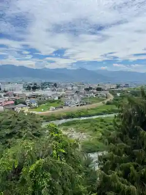 差出磯大嶽山神社 仕事と健康と厄よけの神さま(山梨県)