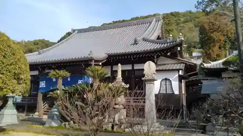 長照寺の本殿・本堂