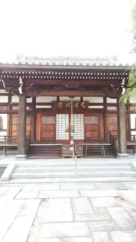 妙隆寺の本殿・本堂