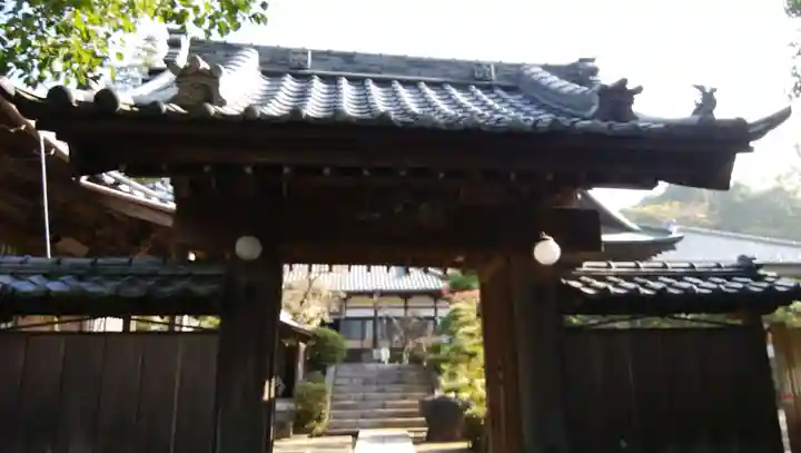 長福寺の山門・神門