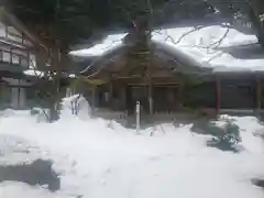 横蔵寺の本殿