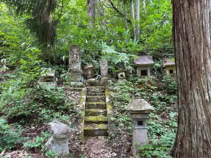 犬の宮猫の宮(山形県)