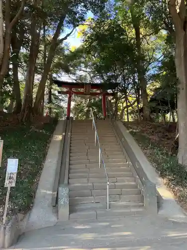 氷川女體神社の鳥居