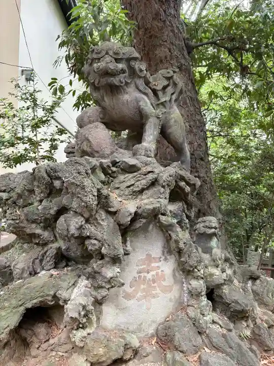 赤坂氷川神社の{uncategorized: "未分類", other: "その他", undefined: "問題あり", building: "その他建物", grave: "お墓", sacred_gate: "鳥居", guardian: "狛犬", statue: "像", buddha: "仏像", history: "歴史", nature: "自然", garden: "庭園", animal: "動物", pagoda: "塔", temizu: "手水舎", mountain_gate: "山門・神門", sanctuary: "本殿・本堂", subordinate: "末社・摂社", art: "芸術", scenery: "景色", jizo: "地蔵", ema: "絵馬", goshuin: "御朱印", omikuji: "おみくじ", items: "授与品その他", amulet: "お守り", goshuincho: "御朱印帳", eats: "食事", festival: "お祭り", votive_dance: "神楽", shichigosan: "七五三参", wedding: "結婚式", experience: "体験その他", initially: "初詣", around: "周辺", anti_infection: "感染症対策"}