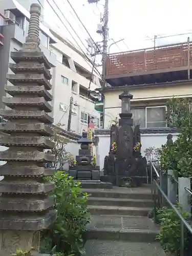 聖輪寺の塔