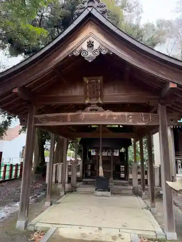 角鹿神社の{uncategorized: "未分類", other: "その他", undefined: "問題あり", building: "その他建物", grave: "お墓", sacred_gate: "鳥居", guardian: "狛犬", statue: "像", buddha: "仏像", history: "歴史", nature: "自然", garden: "庭園", animal: "動物", pagoda: "塔", temizu: "手水舎", mountain_gate: "山門・神門", sanctuary: "本殿・本堂", subordinate: "末社・摂社", art: "芸術", scenery: "景色", jizo: "地蔵", ema: "絵馬", goshuin: "御朱印", omikuji: "おみくじ", items: "授与品その他", amulet: "お守り", goshuincho: "御朱印帳", eats: "食事", festival: "お祭り", votive_dance: "神楽", shichigosan: "七五三参", wedding: "結婚式", experience: "体験その他", initially: "初詣", around: "周辺", anti_infection: "感染症対策"}
