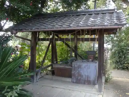 羽束師坐高御産日神社の手水舎