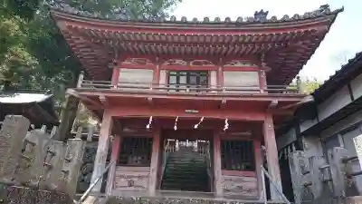 若宮八幡宮の山門・神門