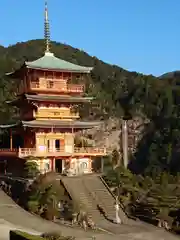 青岸渡寺の建物その他