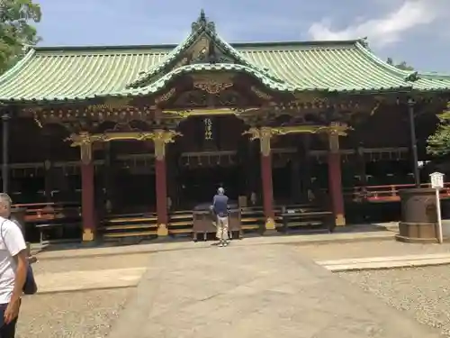 根津神社の本殿