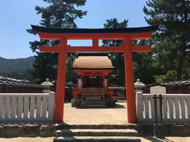 清盛神社の鳥居