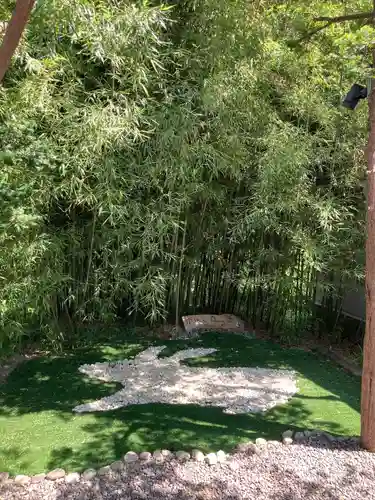 湯倉神社の庭園