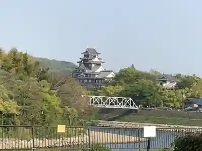 岡山神社の周辺