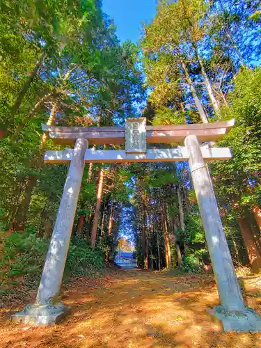 日守神社（貝津町）の鳥居