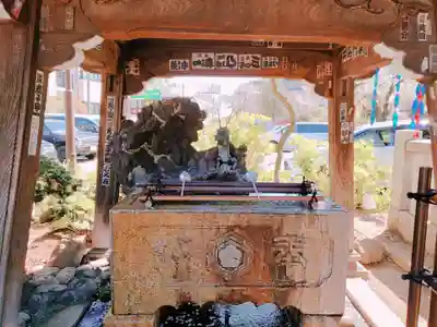 白山神社の手水舎