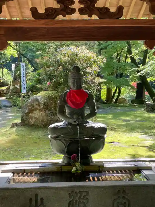 華厳寺の手水舎