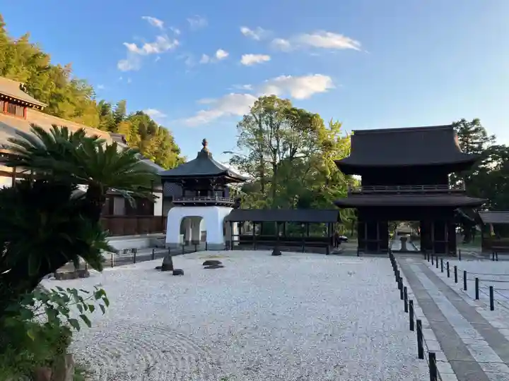 乾坤院の山門・神門