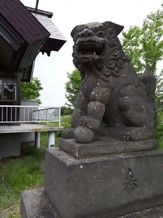 南長沼神社の狛犬