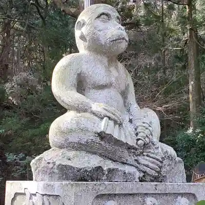 鳴谷神社の狛犬