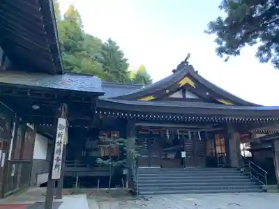 諏訪大社の本殿・本堂