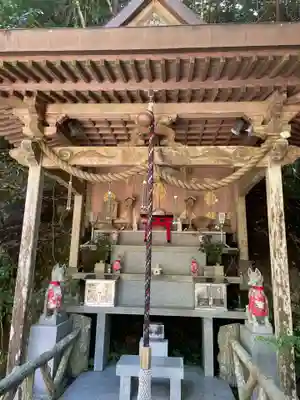 満願滝弁財天(大阪府)