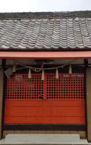 稲荷神社の本殿