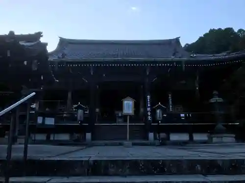 善峯寺の本殿・本堂