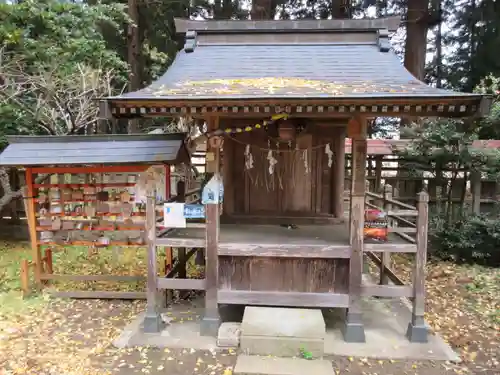 都々古別神社(馬場)の末社