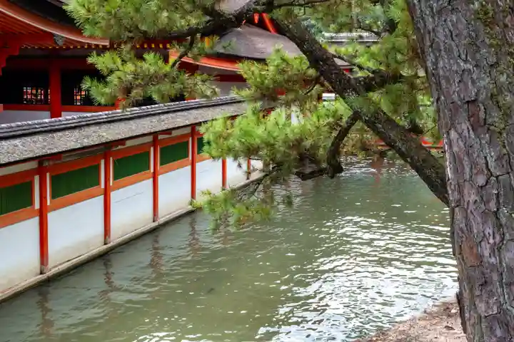 厳島神社(広島県)