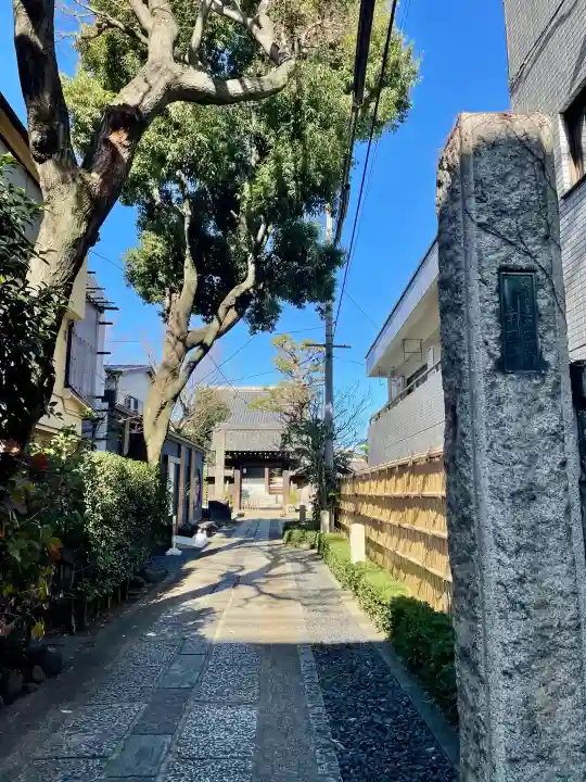 幸國寺の{uncategorized: "未分類", other: "その他", undefined: "問題あり", building: "その他建物", grave: "お墓", sacred_gate: "鳥居", guardian: "狛犬", statue: "像", buddha: "仏像", history: "歴史", nature: "自然", garden: "庭園", animal: "動物", pagoda: "塔", temizu: "手水舎", mountain_gate: "山門・神門", sanctuary: "本殿・本堂", subordinate: "末社・摂社", art: "芸術", scenery: "景色", jizo: "地蔵", ema: "絵馬", goshuin: "御朱印", omikuji: "おみくじ", items: "授与品その他", amulet: "お守り", goshuincho: "御朱印帳", eats: "食事", festival: "お祭り", votive_dance: "神楽", shichigosan: "七五三参", wedding: "結婚式", experience: "体験その他", initially: "初詣", around: "周辺", anti_infection: "感染症対策"}