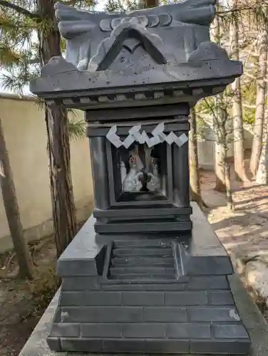 仙台八坂神社の{uncategorized: "未分類", other: "その他", undefined: "問題あり", building: "その他建物", grave: "お墓", sacred_gate: "鳥居", guardian: "狛犬", statue: "像", buddha: "仏像", history: "歴史", nature: "自然", garden: "庭園", animal: "動物", pagoda: "塔", temizu: "手水舎", mountain_gate: "山門・神門", sanctuary: "本殿・本堂", subordinate: "末社・摂社", art: "芸術", scenery: "景色", jizo: "地蔵", ema: "絵馬", goshuin: "御朱印", omikuji: "おみくじ", items: "授与品その他", amulet: "お守り", goshuincho: "御朱印帳", eats: "食事", festival: "お祭り", votive_dance: "神楽", shichigosan: "七五三参", wedding: "結婚式", experience: "体験その他", initially: "初詣", around: "周辺", anti_infection: "感染症対策"}