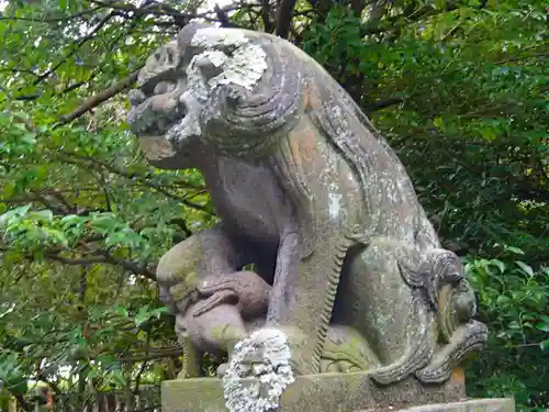 忍　諏訪神社・東照宮　の狛犬