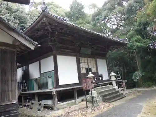 法山寺の本殿・本堂
