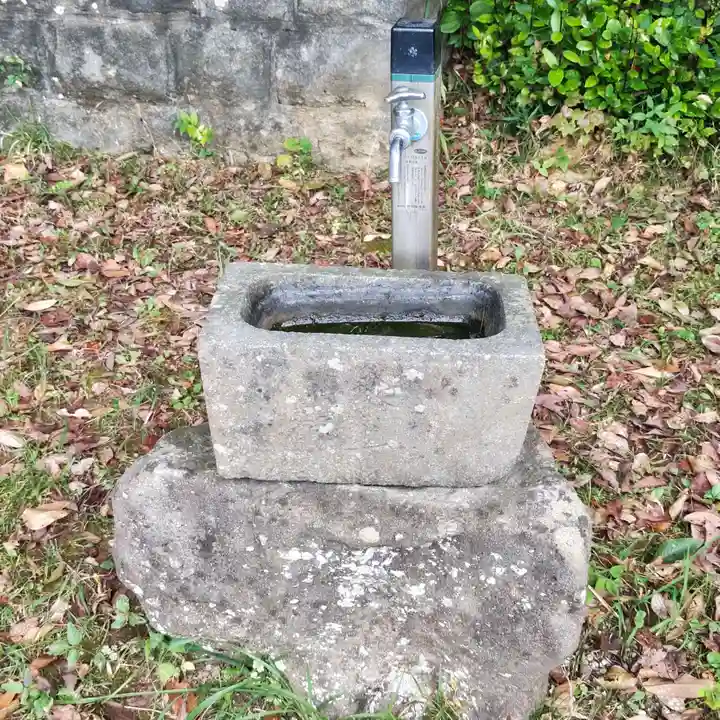 蠶養神社の手水舎