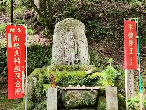 石龕寺の仏像