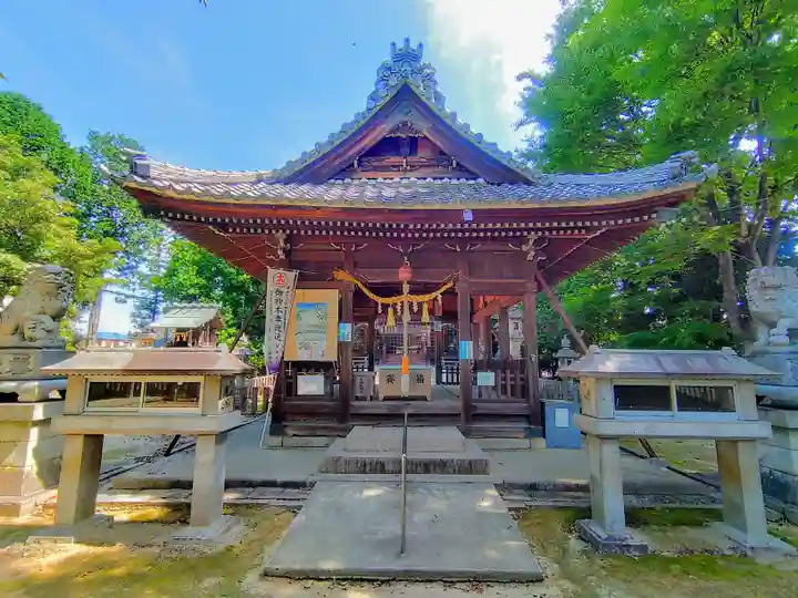 高屋神社(高屋町)の本殿・本堂