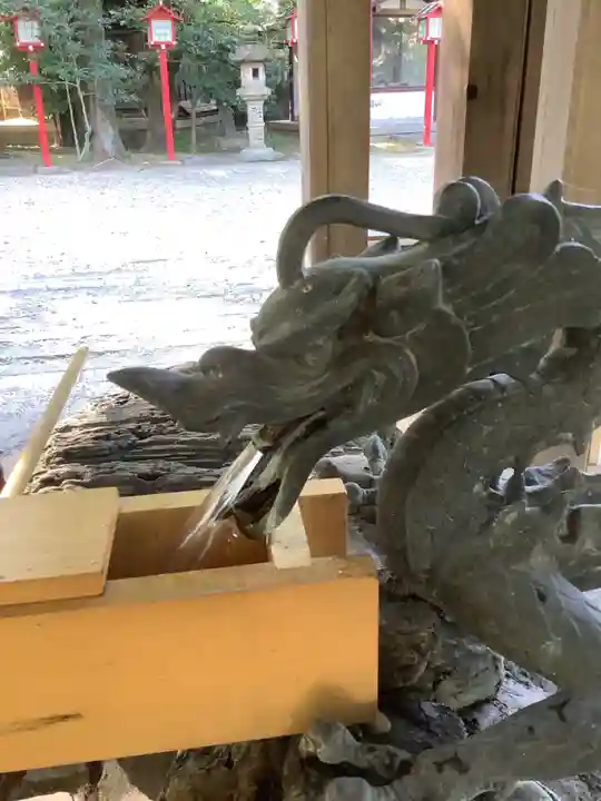 市原稲荷神社の手水舎