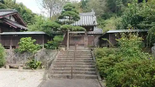 天沢寺（天澤寺）の山門