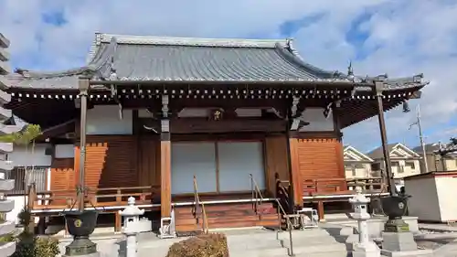 西導寺の本殿・本堂