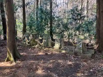 出流大山神社の{uncategorized: "未分類", other: "その他", undefined: "問題あり", building: "その他建物", grave: "お墓", sacred_gate: "鳥居", guardian: "狛犬", statue: "像", buddha: "仏像", history: "歴史", nature: "自然", garden: "庭園", animal: "動物", pagoda: "塔", temizu: "手水舎", mountain_gate: "山門・神門", sanctuary: "本殿・本堂", subordinate: "末社・摂社", art: "芸術", scenery: "景色", jizo: "地蔵", ema: "絵馬", goshuin: "御朱印", omikuji: "おみくじ", items: "授与品その他", amulet: "お守り", goshuincho: "御朱印帳", eats: "食事", festival: "お祭り", votive_dance: "神楽", shichigosan: "七五三参", wedding: "結婚式", experience: "体験その他", initially: "初詣", around: "周辺", anti_infection: "感染症対策"}