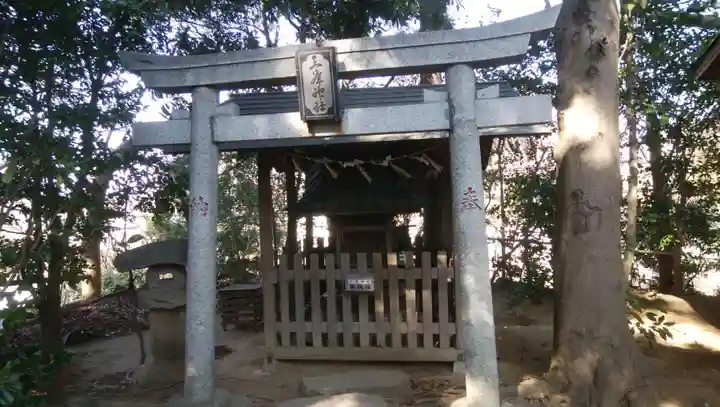 検見川神社の末社・摂社
