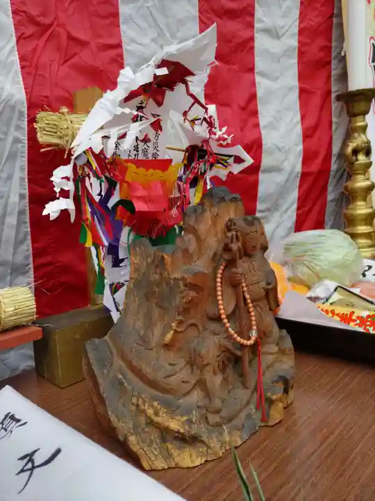 葦桁山 永昌院の像